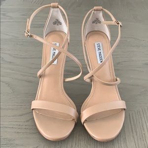 Steve Madden “Feliz” Nude heel 8.5